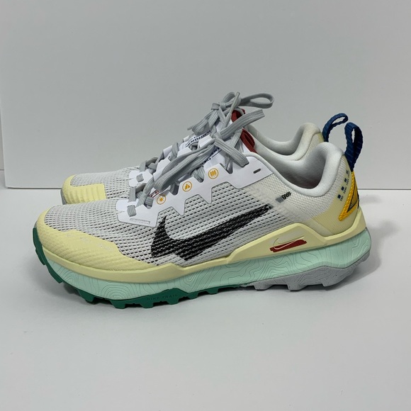 Nike Women's Snikers Sz 7.5 React Wildhorse Trail Hiking Running Shoe DR2689 101 - Picture 3 of 16